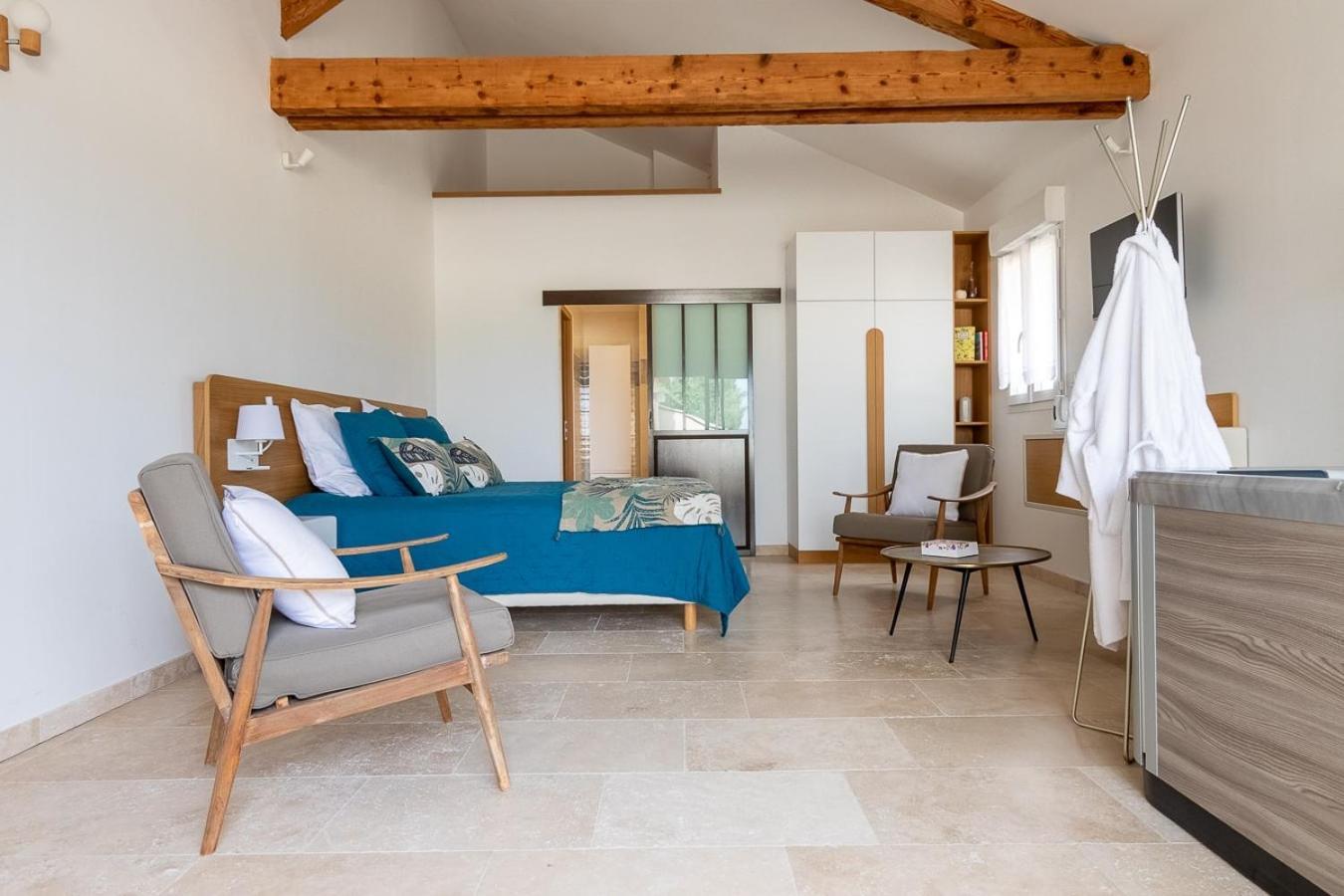 Bed and Breakfast Mas Des Tourterelles Jonquieres  Zewnętrze zdjęcie